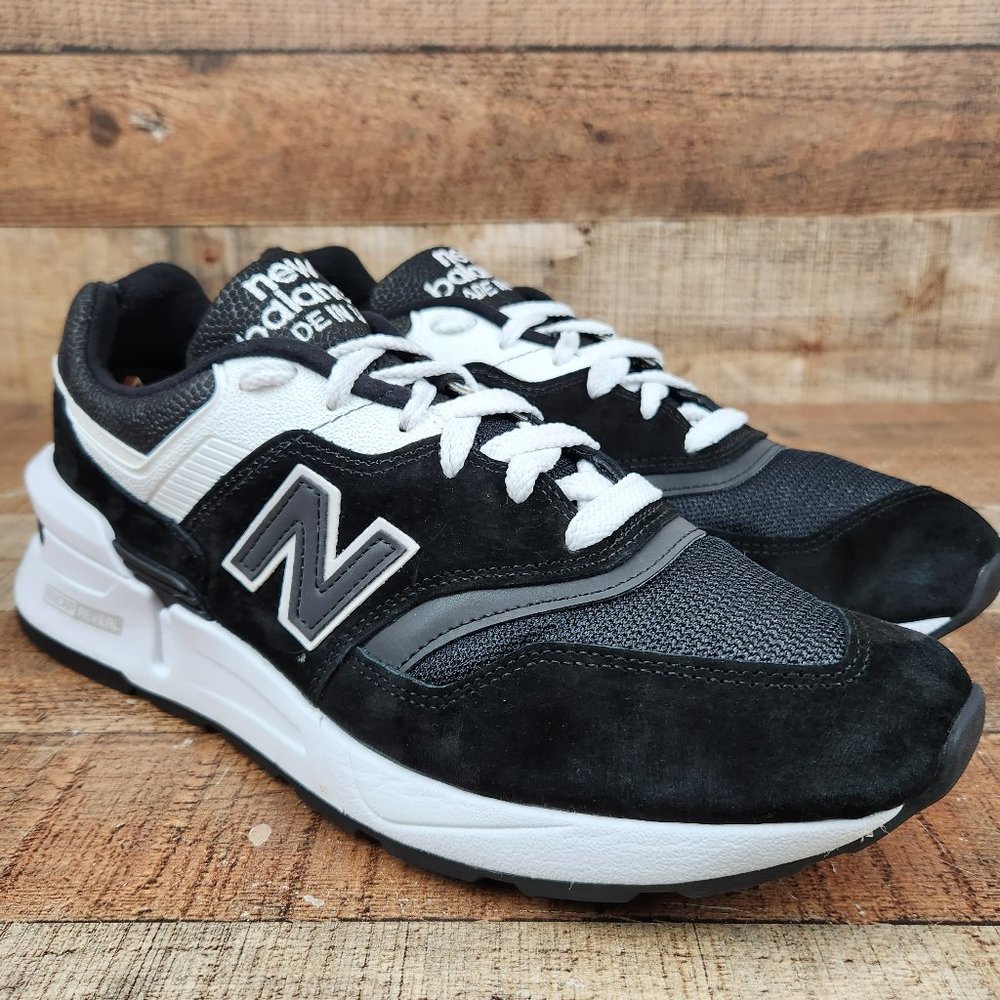 New Balance 997 USA Made Men Sz 11.5 D Sport Black White Classic Sneaker M997SBW - Picture 1 of 9
